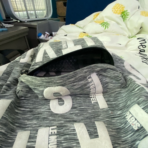 Robin Ruth Paris Backpack - Picture 4 of 12